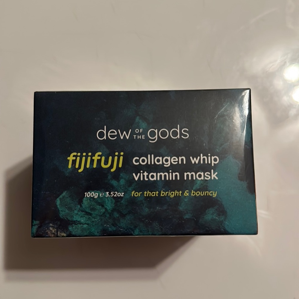 NEW! Dew of the Gods fijifuji Collagen Whip Vitamin Mask
